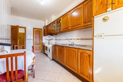 Apartamento T1 para Venda em Marvila, Ribeira Santarém, São Salvador, São Nicolau