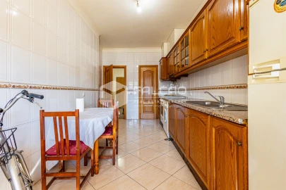 Apartamento T1 para Venda em Marvila, Ribeira Santarém, São Salvador, São Nicolau