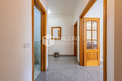 Apartamento T1 para Venda em Marvila, Ribeira Santarém, São Salvador, São Nicolau