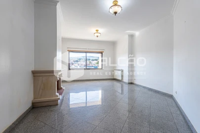 Apartamento T1 para Venda em Marvila, Ribeira Santarém, São Salvador, São Nicolau