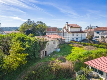 Moradia T0 para Venda em Esqueiros, Nevogilde e Travassós