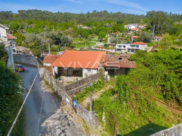 Moradia T0 para Venda em Esqueiros, Nevogilde e Travassós