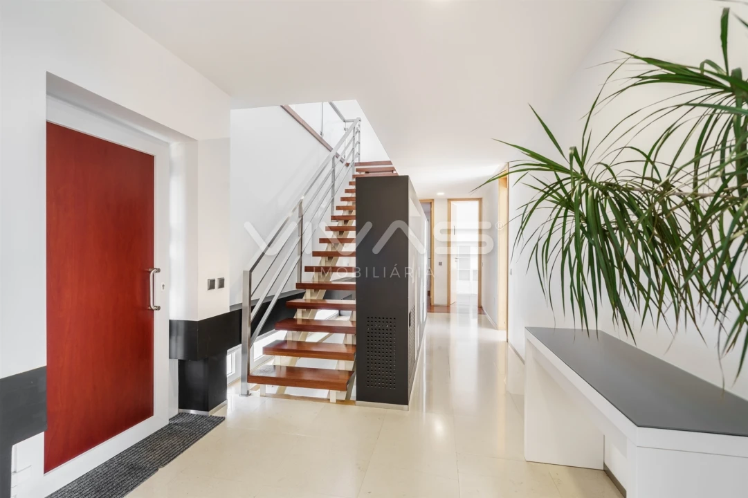 Moradia T4 para Venda em Serzedelo Foto 14