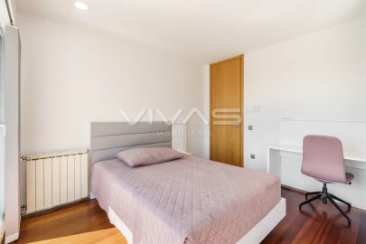Moradia T4 para Venda em Serzedelo