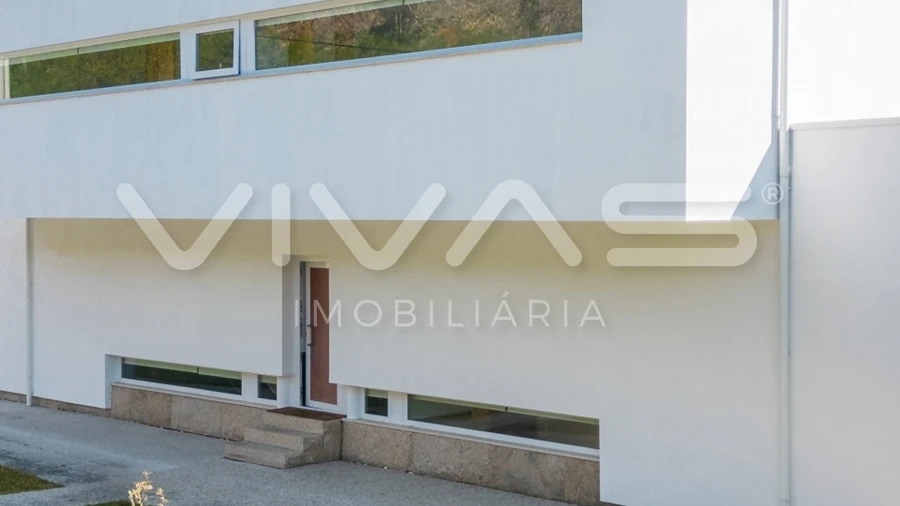 Moradia T4 para Venda em Serzedelo