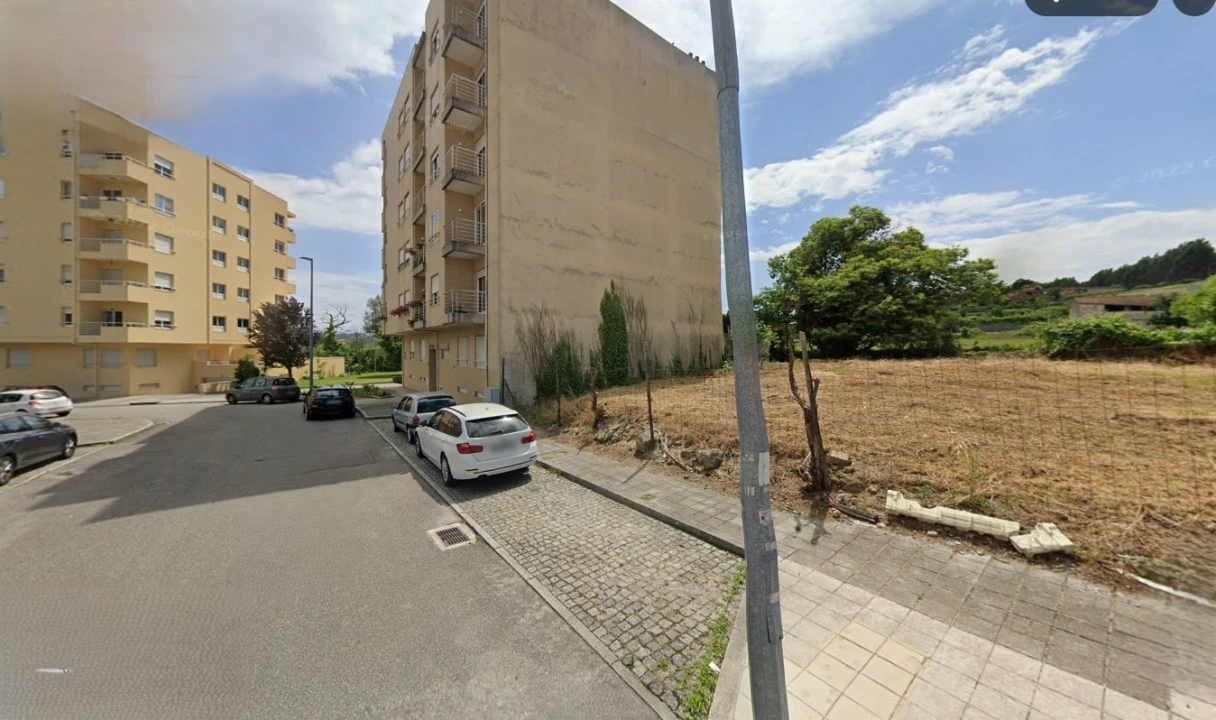 Terreno para Venda em Alfena Foto 3