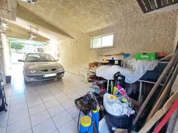Moradia T4 para Venda em Repeses e São Salvador