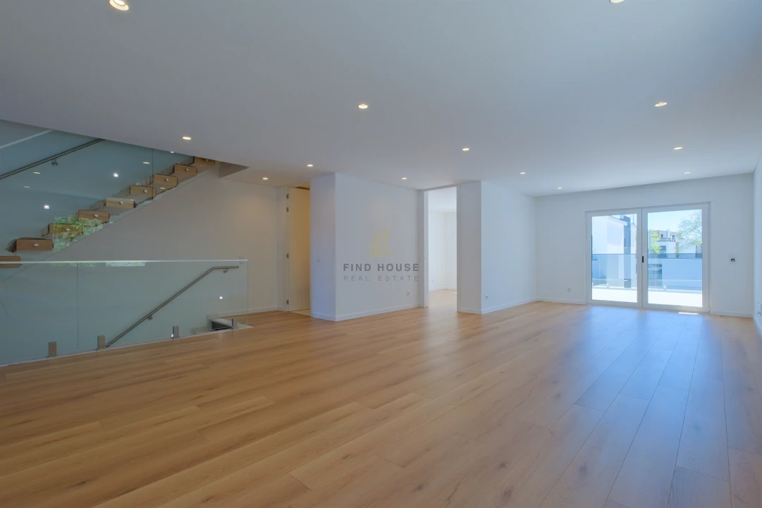 Moradia T4 para Venda em Cascais e Estoril Foto 6