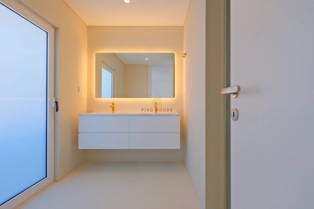 Moradia T4 para Venda em Cascais e Estoril Foto 26