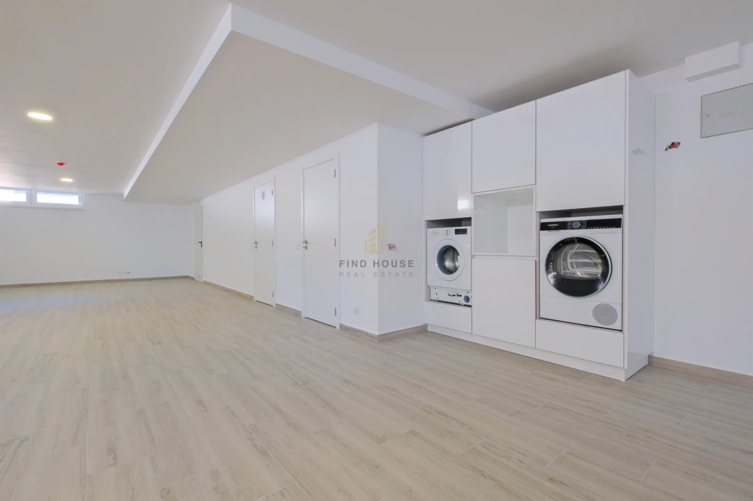 Moradia T4 para Venda em Cascais e Estoril Foto 34