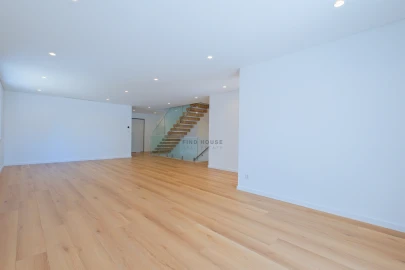 Moradia T4 para Venda em Cascais e Estoril