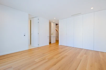 Moradia T4 para Venda em Cascais e Estoril