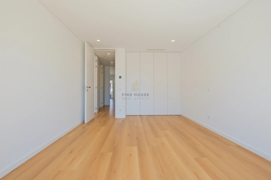 Moradia T4 para Venda em Cascais e Estoril Foto 31