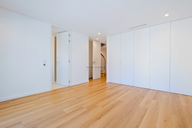 Moradia T4 para Venda em Cascais e Estoril Foto 24