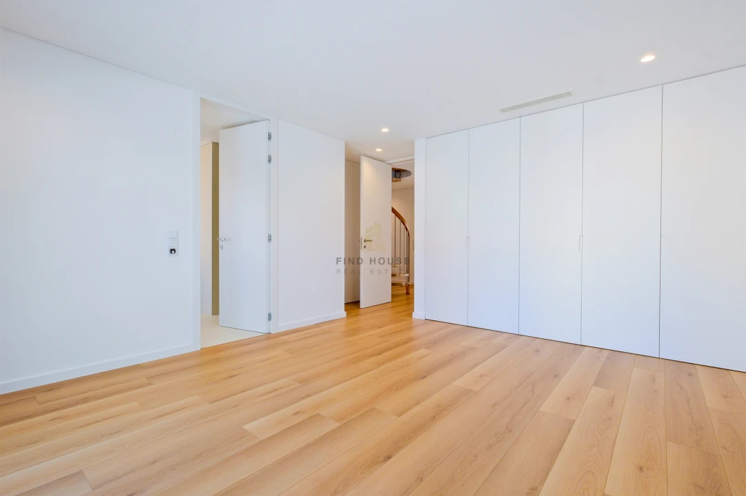 Moradia T4 para Venda em Cascais e Estoril Foto 24