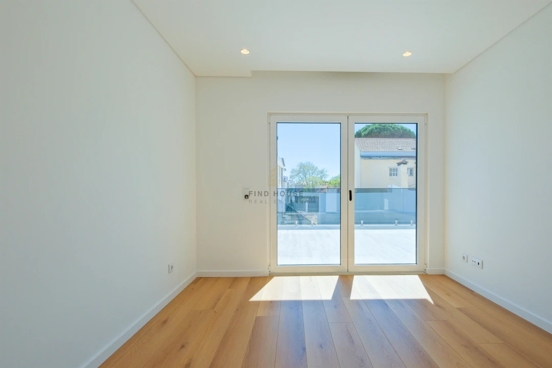 Moradia T4 para Venda em Cascais e Estoril Foto 11