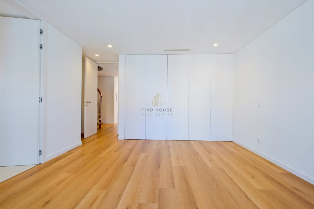 Moradia T4 para Venda em Cascais e Estoril Foto 25