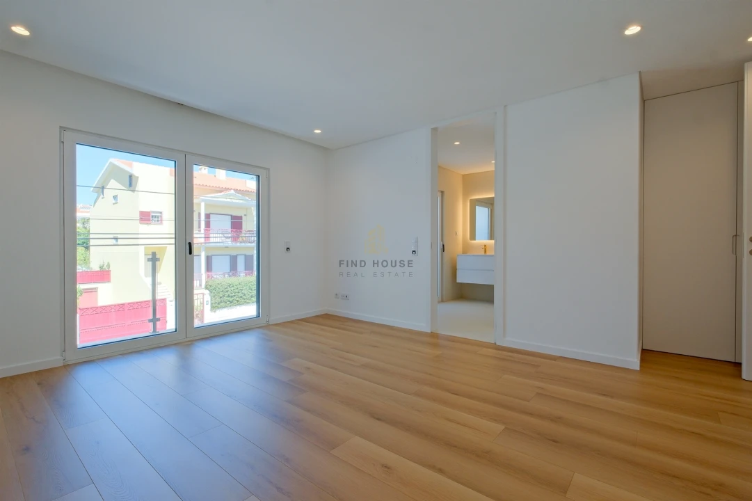 Moradia T4 para Venda em Cascais e Estoril Foto 23