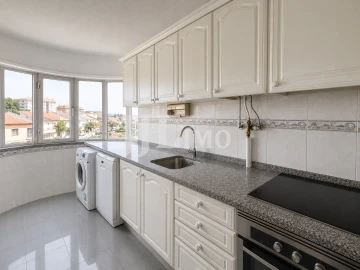 Apartamento T2 para Arrendamento em Parque das Nações