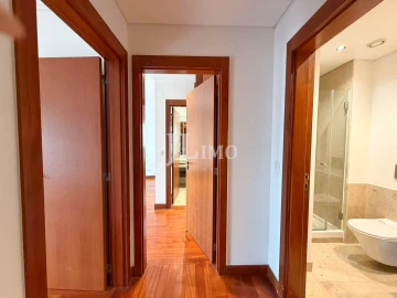 Apartamento T3 para Arrendamento em Parque das Nações