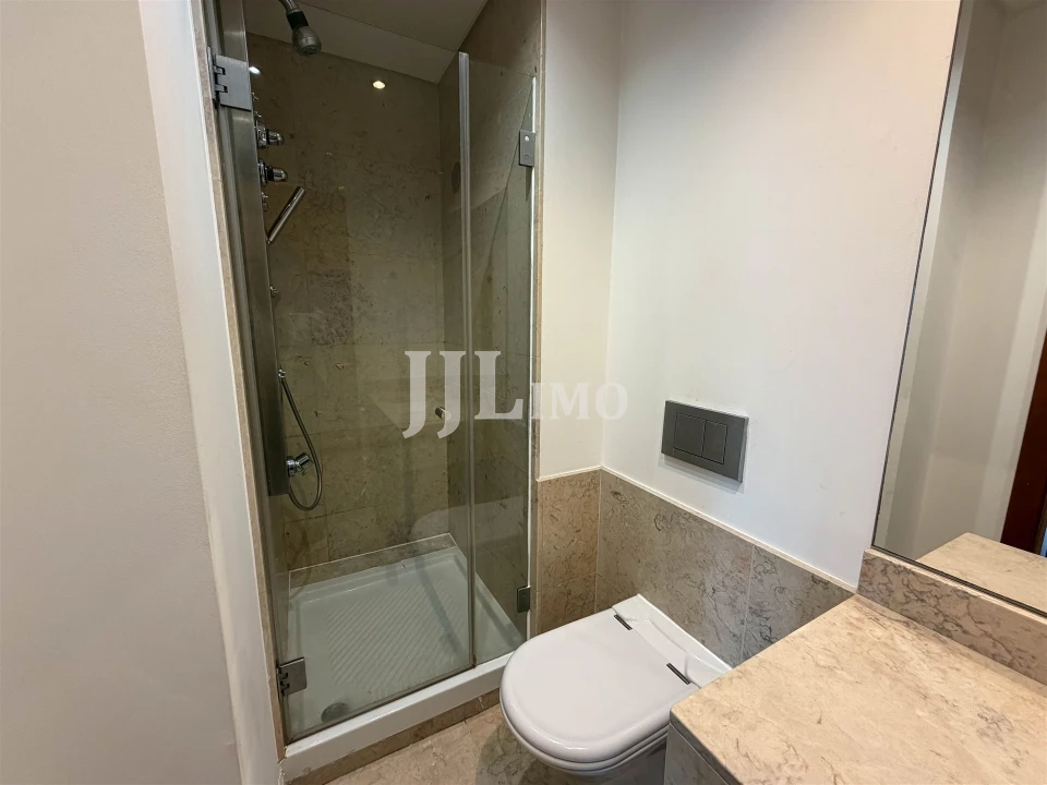 Apartamento T3 para Arrendamento em Parque das Nações Foto 20