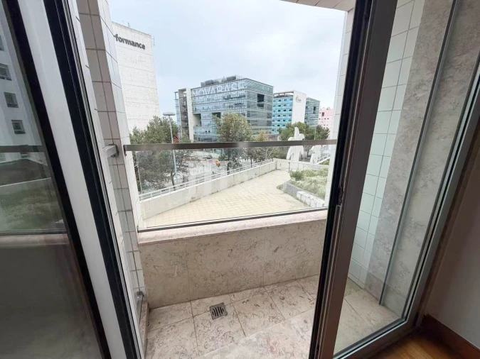 Apartamento T3 para Arrendamento em Parque das Nações Foto 21