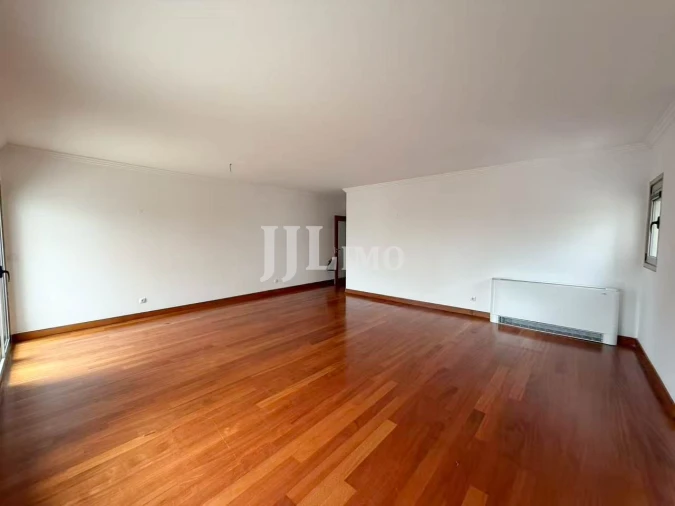 Apartamento T3 para Arrendamento em Parque das Nações Foto 3