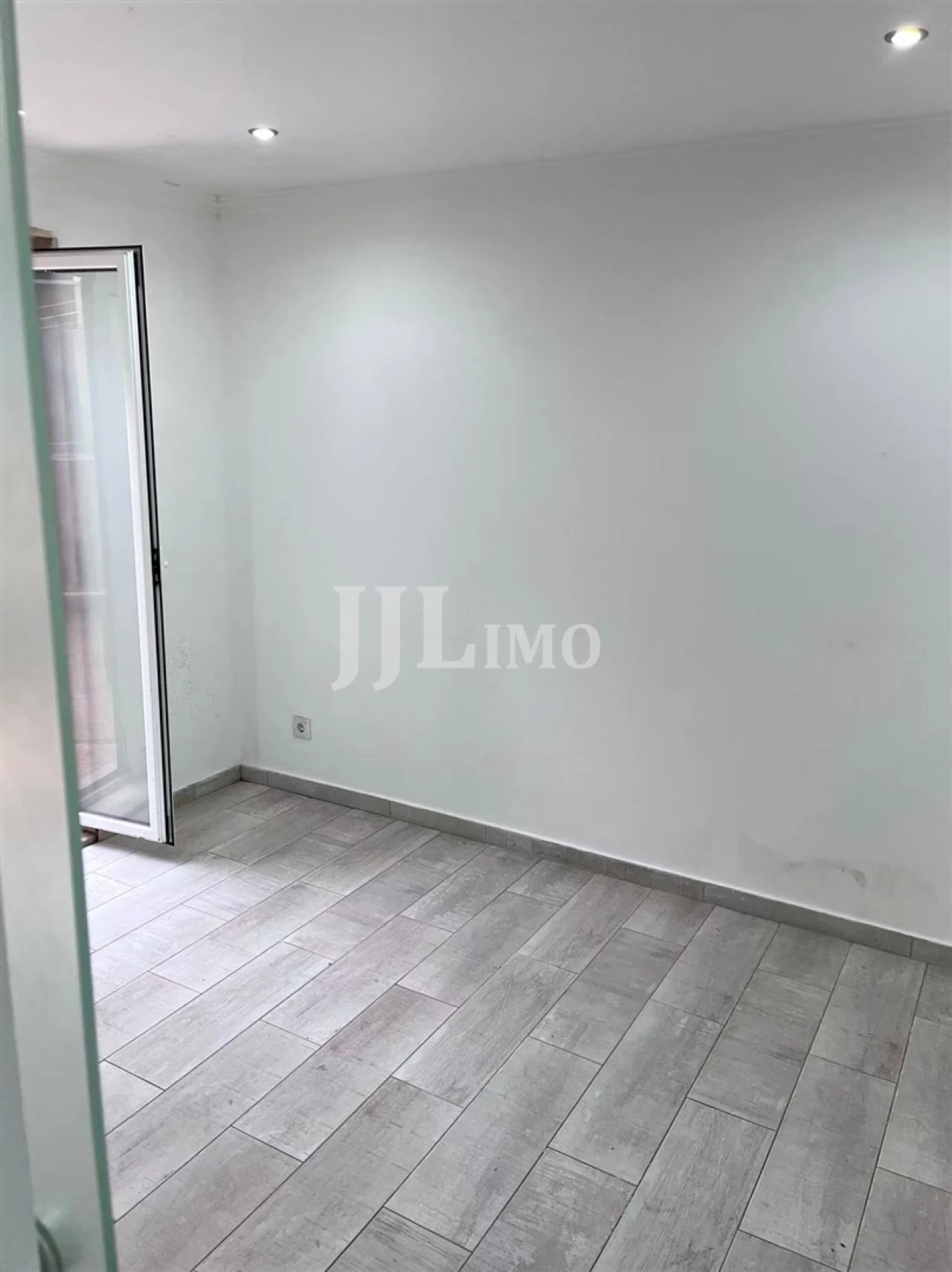 Apartamento T2 para Venda em Póvoa de Santo Adrião e Olival Basto Foto 6