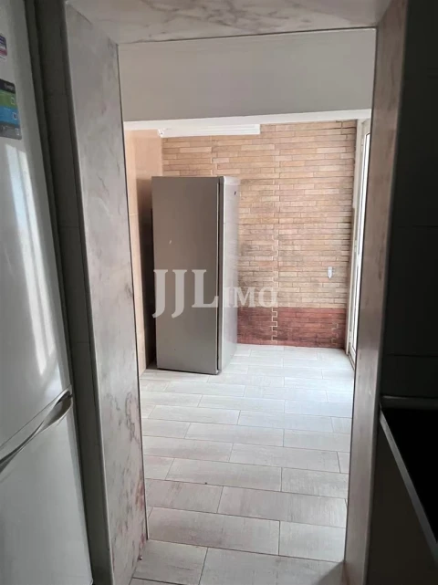 Apartamento T2 para Venda em Póvoa de Santo Adrião e Olival Basto