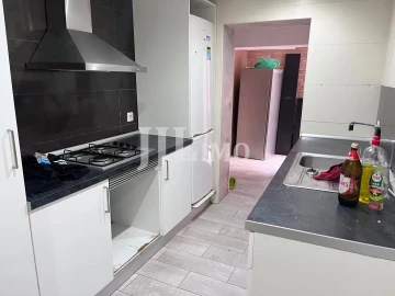 Apartamento T2 para Venda em Póvoa de Santo Adrião e Olival Basto