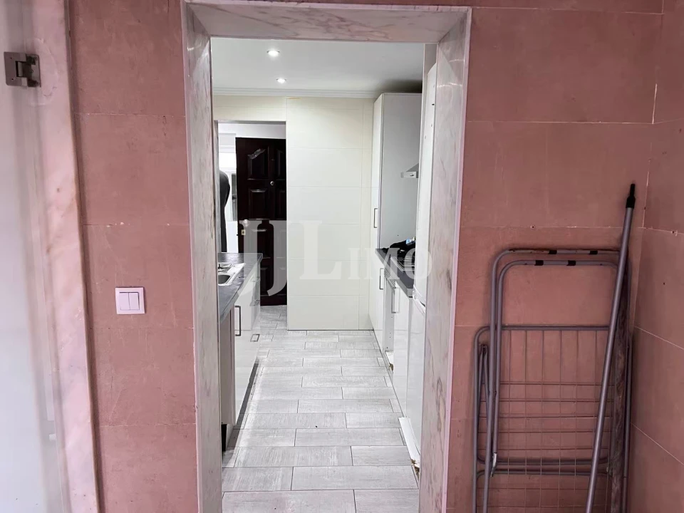 Apartamento T2 para Venda em Póvoa de Santo Adrião e Olival Basto Foto 7