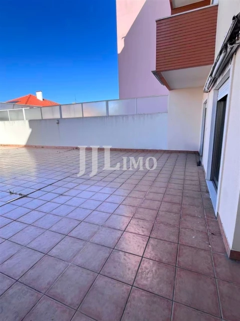 Apartamento T2 para Venda em Costa da Caparica