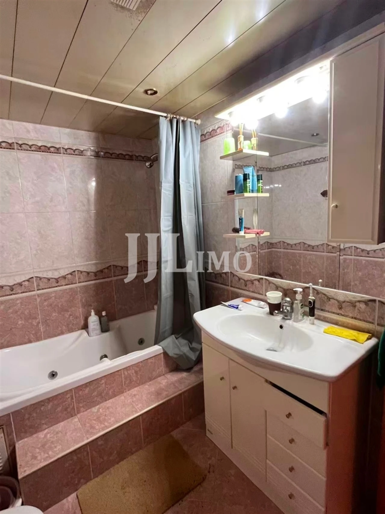 Apartamento T2 para Venda em Costa da Caparica Foto 26