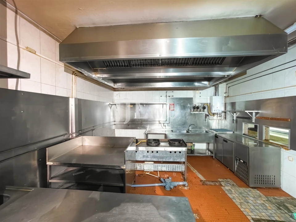 Loja para Arrendamento em Algueirão-Mem Martins Foto 8