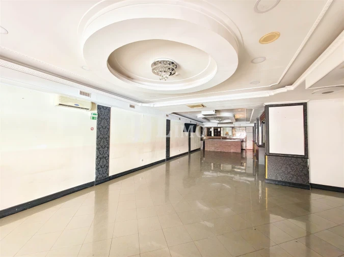 Loja para Arrendamento em Algueirão-Mem Martins Foto 4