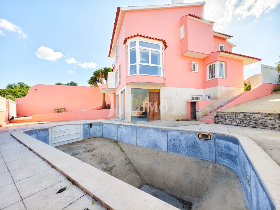 Moradia T5 para Venda em Rio de Mouro Foto 46