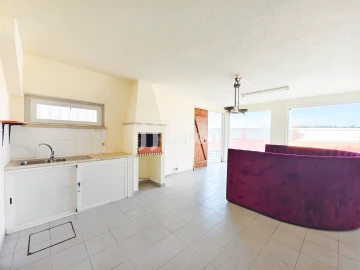 Moradia T5 para Venda em Rio de Mouro