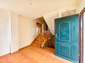 Moradia T5 para Venda em Rio de Mouro