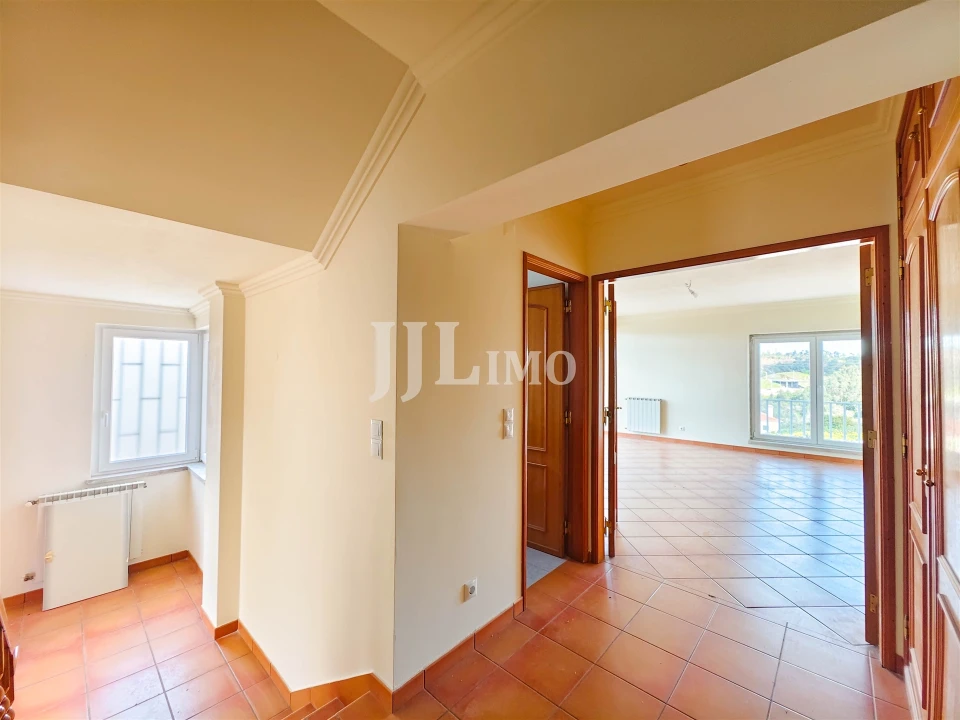 Moradia T5 para Venda em Rio de Mouro Foto 5