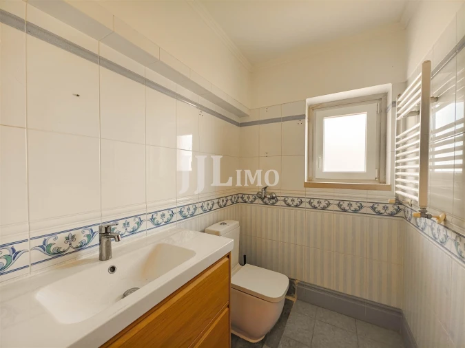 Moradia T5 para Venda em Rio de Mouro Foto 6