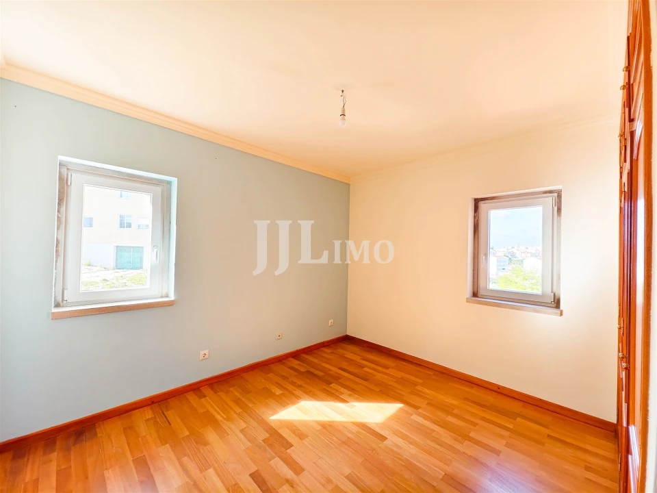 Moradia T5 para Venda em Rio de Mouro Foto 24