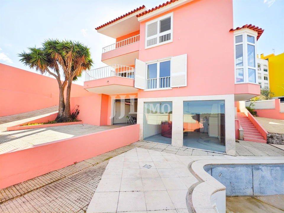 Moradia T5 para Venda em Rio de Mouro Foto 54