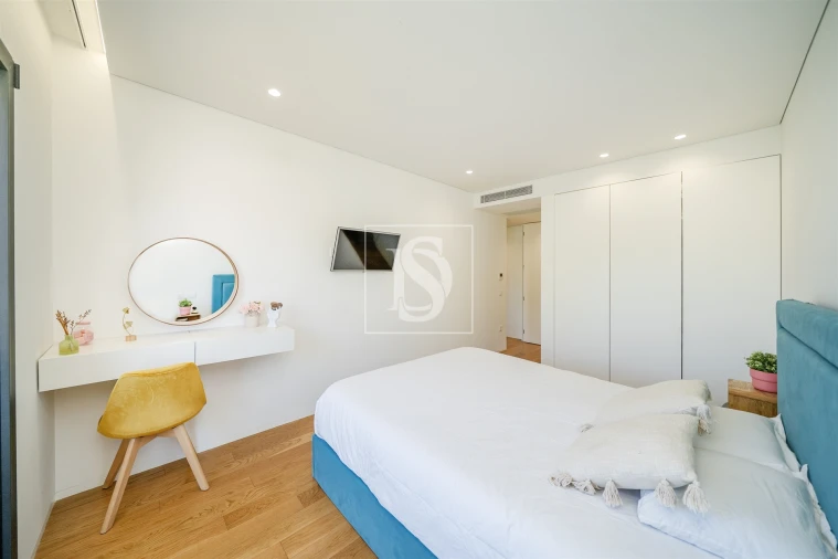 Apartamento T2 para Venda em Azurem Foto 28