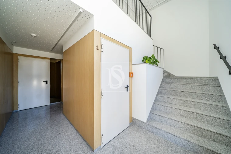 Apartamento T2 para Venda em Azurem Foto 4