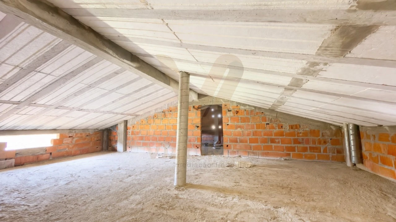 Moradia T4 para Venda em Fornelos e Queijada Foto 28