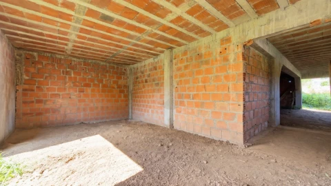 Moradia T4 para Venda em Fornelos e Queijada
