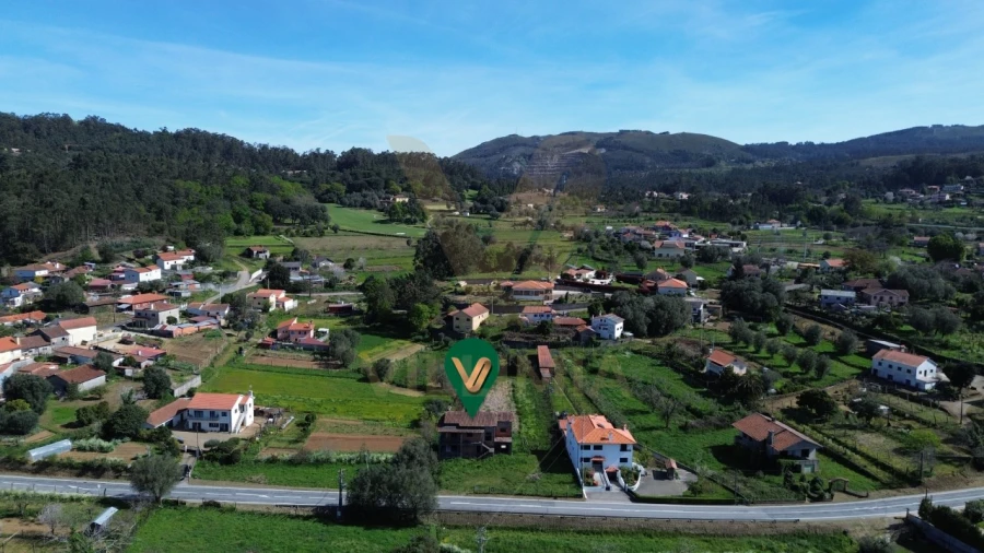 Moradia T4 para Venda em Fornelos e Queijada Foto 9