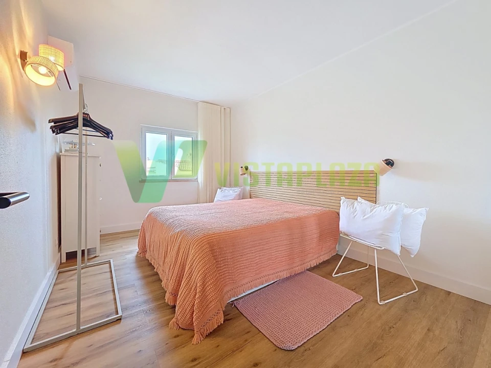 Apartamento T1 para Venda em Alvor Foto 12