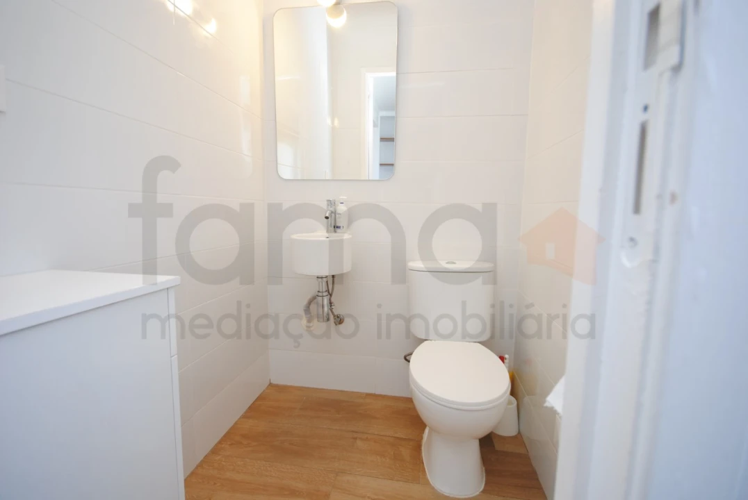 Moradia T3 para Arrendamento em São Domingos de Rana Foto 8