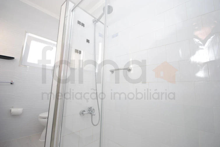 Moradia T3 para Arrendamento em São Domingos de Rana Foto 30
